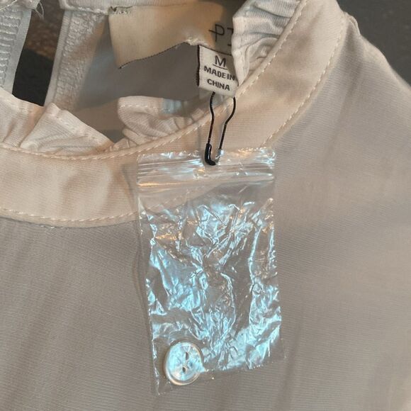 Ladies Pinch Tiered white high neck ruffled sleeveless top keyhole back Medium - Picture 4 of 8